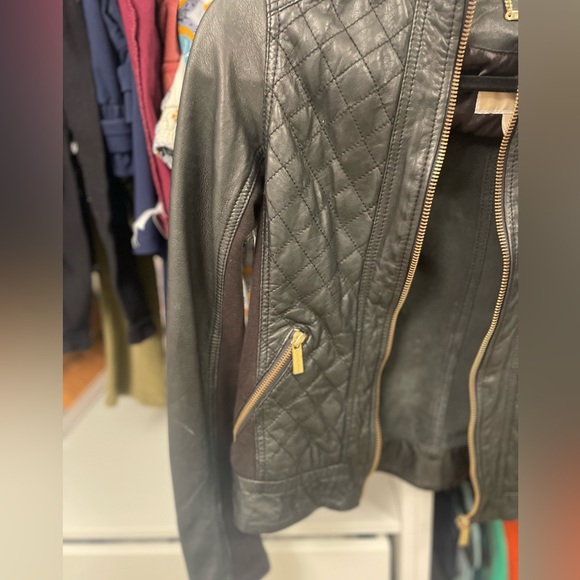 Michael Kors Womens small leather jacket - Picture 3 of 5